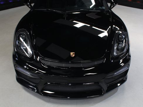 Used 2016 Porsche Boxster Spyder RWD image 11