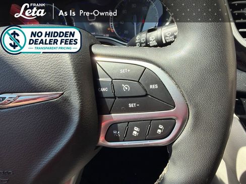 Used 2022 Chrysler Pacifica Touring-L FWD image 20