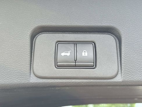 Used 2023 Nissan Rogue SL w/ SL Premium Package AWD/4WD image 30