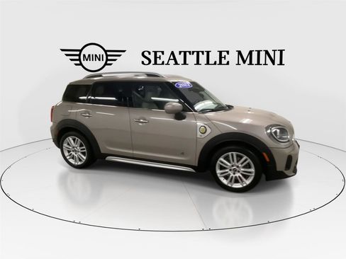 Used 2023 MINI Cooper Countryman SE w/ Signature Upholstery Package AWD/4WD image 13