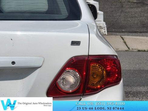Used 2010 Toyota Corolla LE FWD image 10