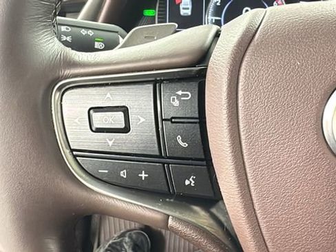 Used 2021 Lexus ES 300h w/ Premium Package image 19