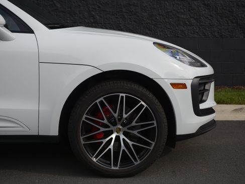 Certified 2022 Porsche Macan S AWD/4WD image 42