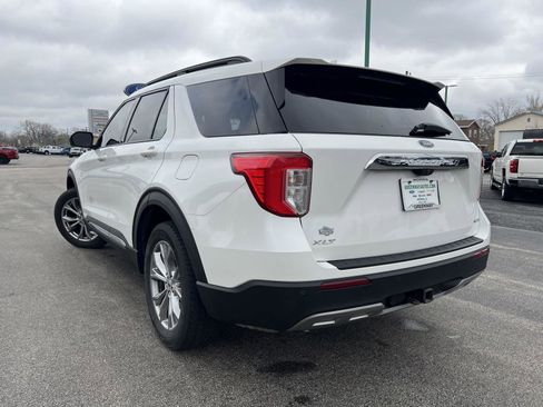 Used 2020 Ford Explorer XLT w/ Equipment Group 202A AWD/4WD image 10