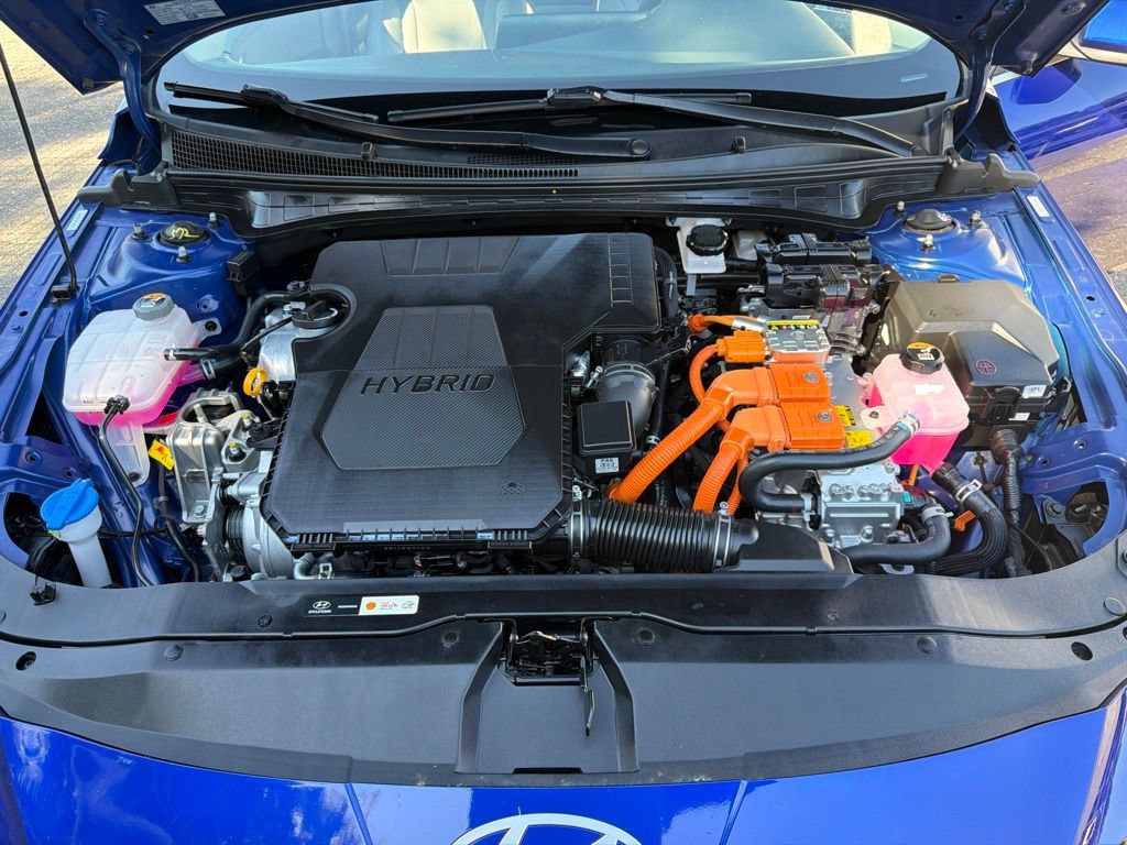 Used 2024 Hyundai Elantra Limited FWD image 35