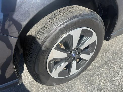 Used 2018 Subaru Forester 2.5i Premium AWD/4WD image 28