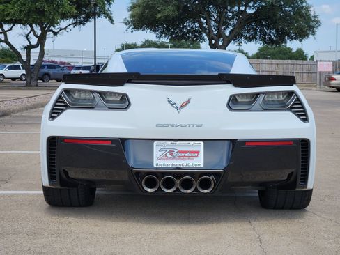 Used 2016 Chevrolet Corvette Z06 w/ 3LZ Preferred Equipment Group RWD image 5