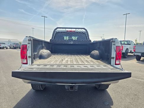 Used 2015 RAM 2500 SLT w/ Protection Group AWD/4WD image 33