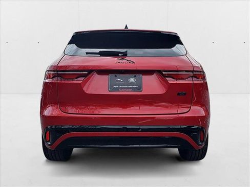 New 2026 Jaguar F-PACE R-Dynamic S image 7