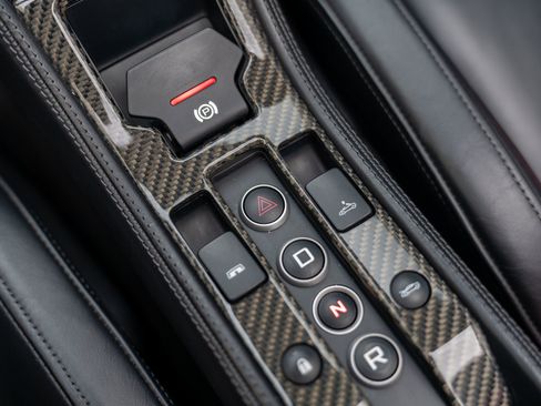 Used 2016 McLaren 650S Spider RWD image 44