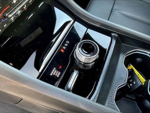 New 2025 Jeep Grand Cherokee L Limited w/ Black Appearance Package image 9