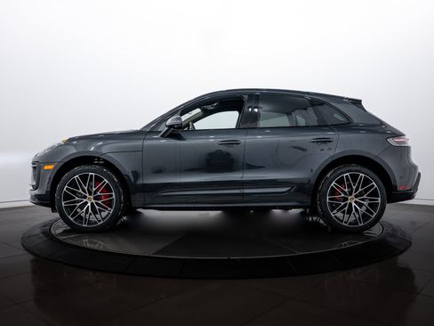 New 2026 Porsche Macan S image 2