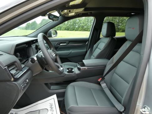 New 2026 GMC Terrain AT4 w/ Convenience Package III AWD/4WD image 16