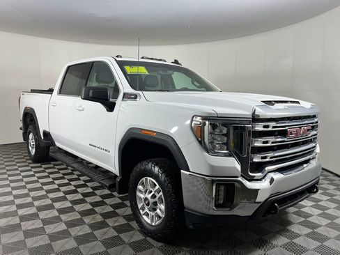 Used 2020 GMC Sierra 2500 SLE w/ SLE Convenience Package AWD/4WD image 3