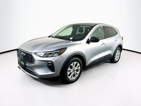 Used 2024 Ford Escape Active FWD image 3