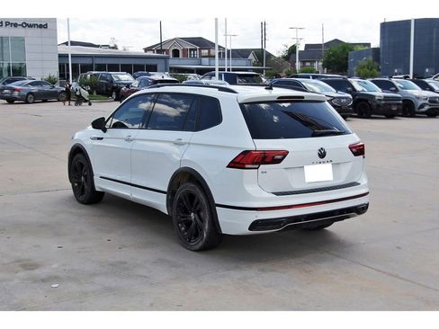 Used 2024 Volkswagen Tiguan SE R-Line image 4