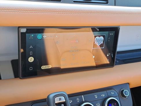 Used 2024 Land Rover Defender 110 S image 26