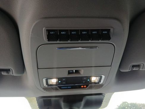 Used 2024 Ford F250 Lariat w/ Lariat Ultimate Package AWD/4WD image 46