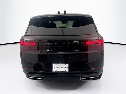 Used 2024 Land Rover Range Rover Sport Dynamic SE image 6