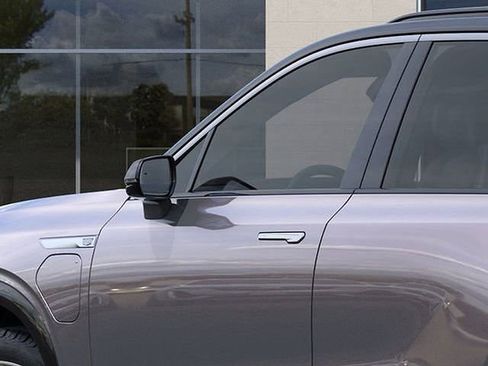 New 2026 Cadillac Vistiq Premium Luxury AWD/4WD image 18