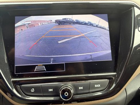 Used 2021 Chevrolet TrailBlazer ACTIV w/ Convenience Package FWD image 10