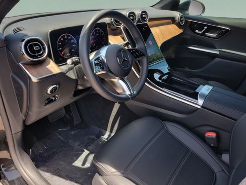 Certified 2026 Mercedes-Benz GLC 300 image 19
