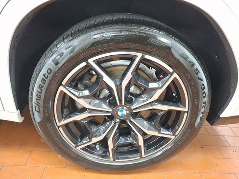 Used 2024 BMW X4 xDrive30i w/ Premium Package image 6