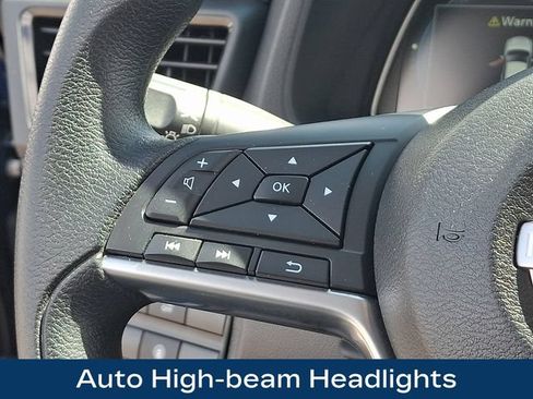 Used 2025 Nissan Leaf S FWD image 7