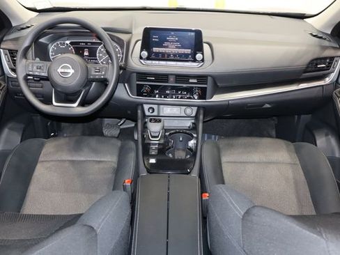 Used 2024 Nissan Rogue SV image 29