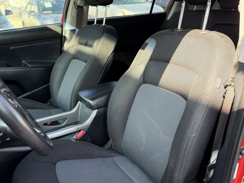 Used 2015 Kia Sportage LX FWD image 13