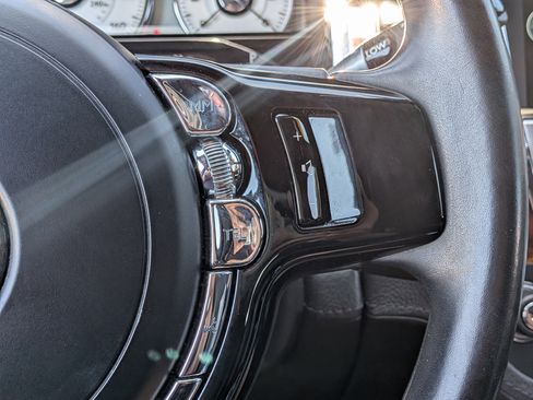 Used 2013 Rolls-Royce Ghost RWD image 27