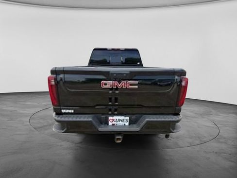 Used 2025 GMC Sierra 3500 Denali AWD/4WD image 8