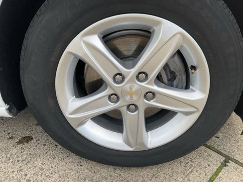 Used 2024 Chevrolet Malibu LT image 13