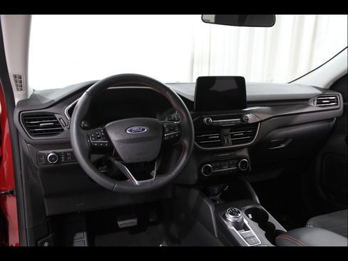 Used 2022 Ford Escape SEL w/ SEL Stealth AWD Package image 7