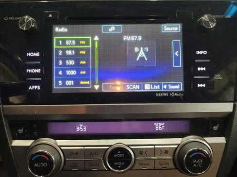 Used 2015 Subaru Outback 2.5i Premium AWD/4WD image 25