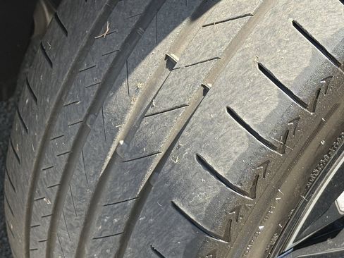 Used 2025 BMW iX xDrive50 image 18