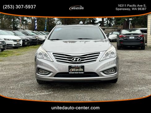 Used 2012 Hyundai Azera w/ Technology Pkg image 2