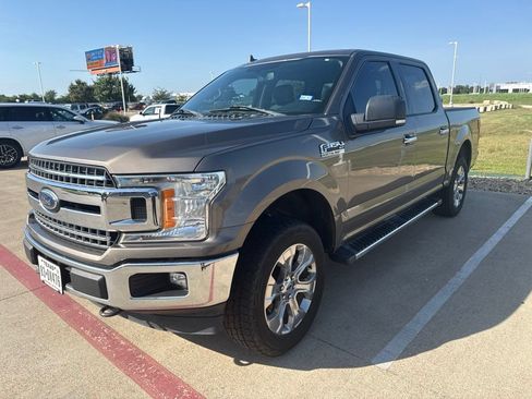 Used 2018 Ford F150 XLT w/ Equipment Group 302A Luxury AWD/4WD image 5