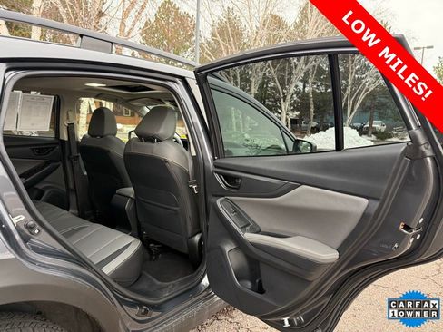 Used 2022 Subaru Crosstrek 2.5i Sport w/ Moonroof Package image 16