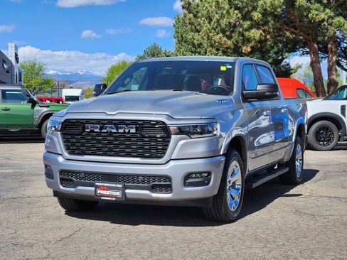 Used 2025 RAM 1500 Big Horn AWD/4WD image 4