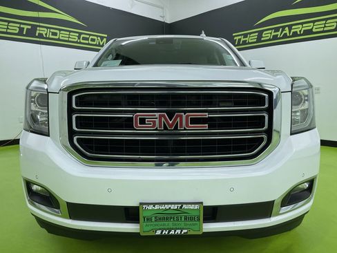 Used 2020 GMC Yukon XL SLT image 2