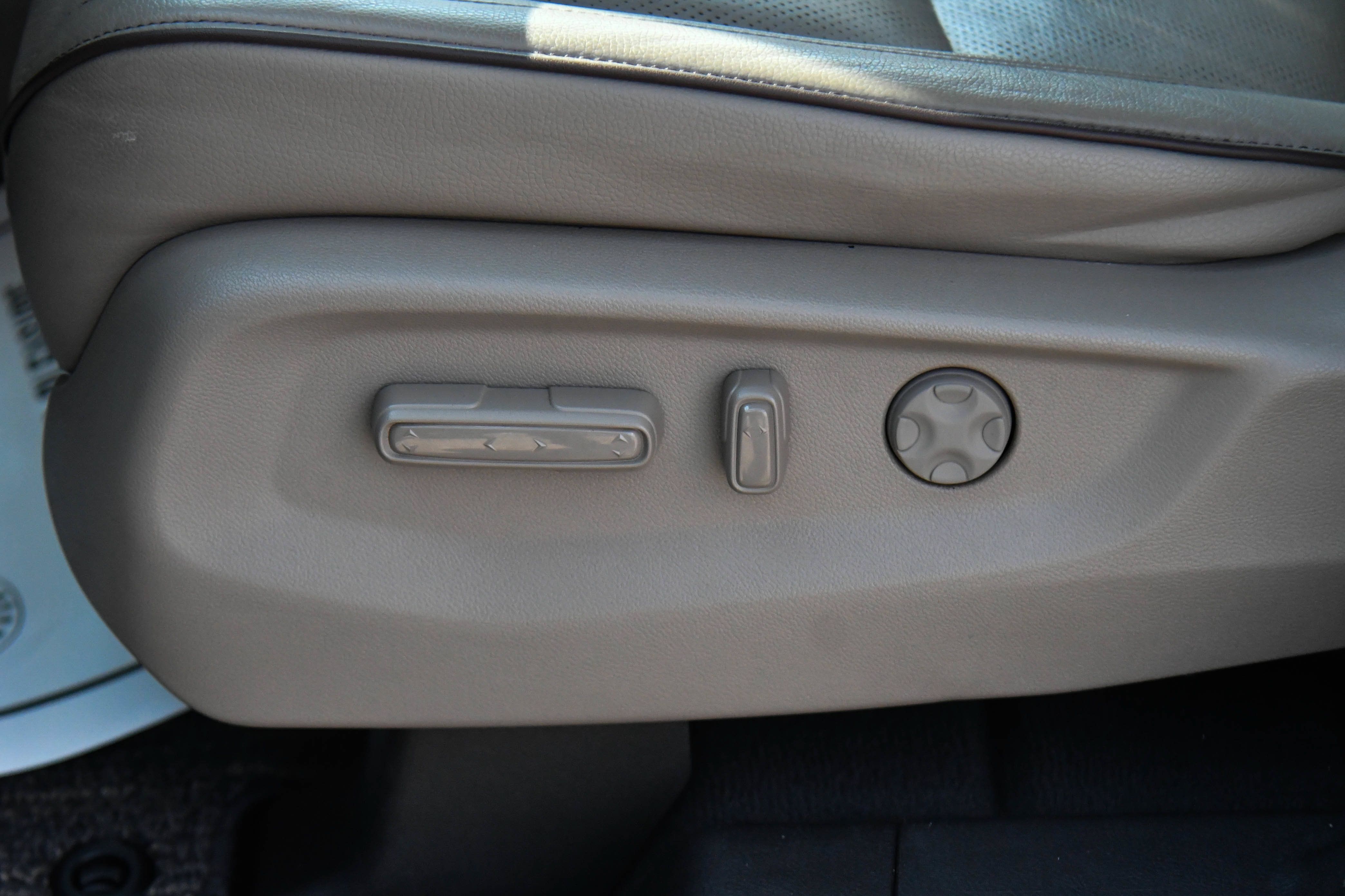 Used 2023 Honda Odyssey Elite image 17