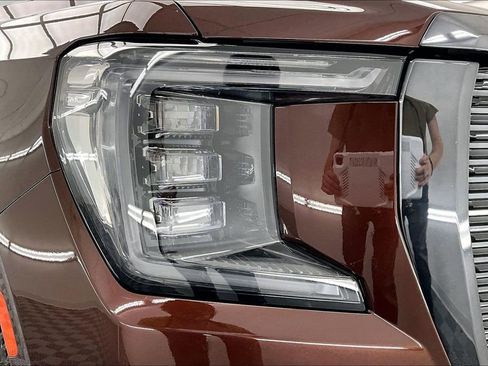 Used 2023 GMC Yukon Denali Ultimate image 30