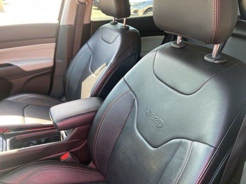 Certified 2022 Jeep Compass Limited w/ Elite Group AWD/4WD image 12