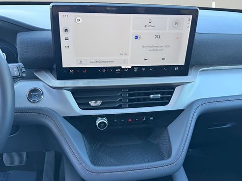 Used 2025 Ford Explorer Active image 7