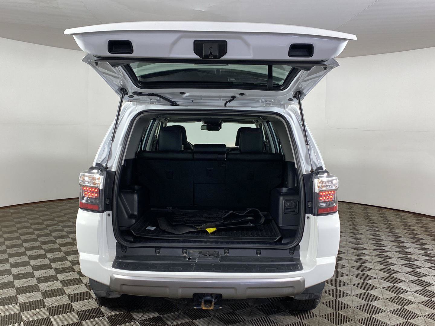 Used 2024 Toyota 4Runner TRD Off-Road Premium w/ Moonroof Package AWD/4WD image 32