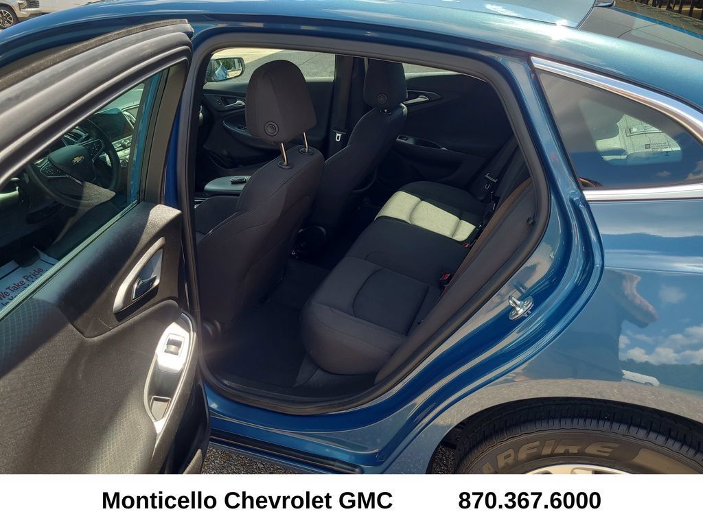 Used 2024 Chevrolet Malibu LS FWD image 24