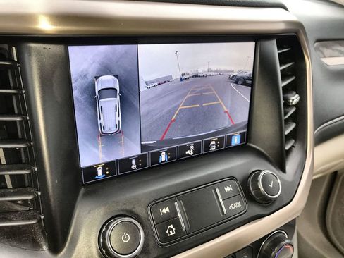 Used 2023 GMC Acadia Denali w/ Denali Ultimate Package AWD/4WD image 17