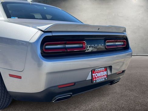 Used 2018 Dodge Challenger SXT Plus image 5