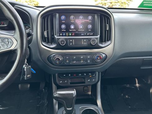 Used 2020 Chevrolet Colorado Z71 image 12